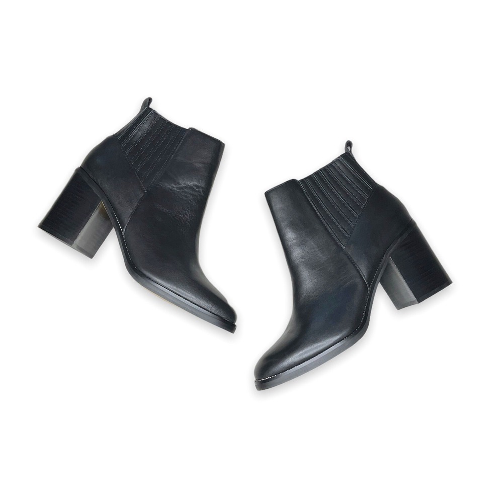 Chelsea & Violet Boots Women 9.5 Black Bootie Block Heel Almond Toe Arcad NWOB